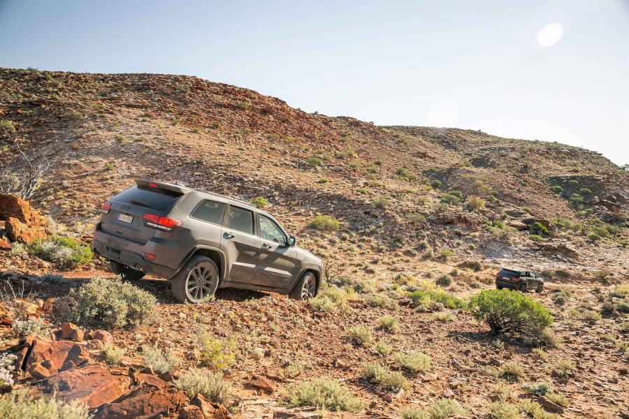  Jeep Grand Cherokee 75th Anniversary 2016 года  (AU) (фото 9 из 13)